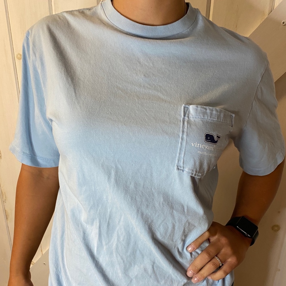Vineyard Vines T-shirt